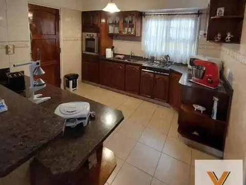 Depto Tipo Casa en Venta de 4 ambientes