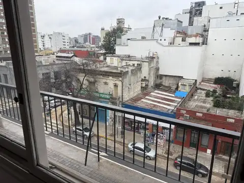 Diaz Velez 4000, Piso 5