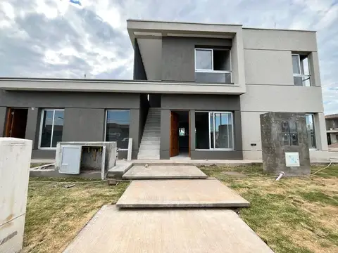 Venta de Departamento en Barrio Privado Las Cortaderas 3, Guaymallén