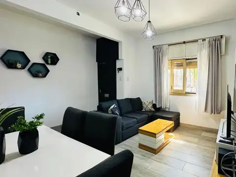 Depto Tipo Casa en Venta 44 años