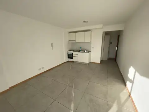 Venta Monoambiente Amplio en Luis Agote - Iriondo al 400