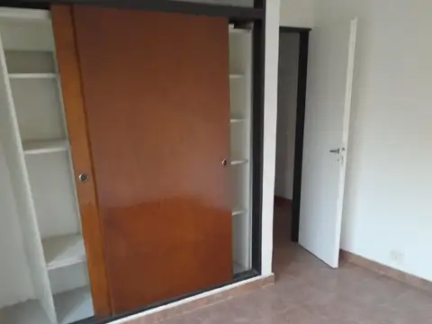 Av. Presidente Peron 3285 , Piso 1