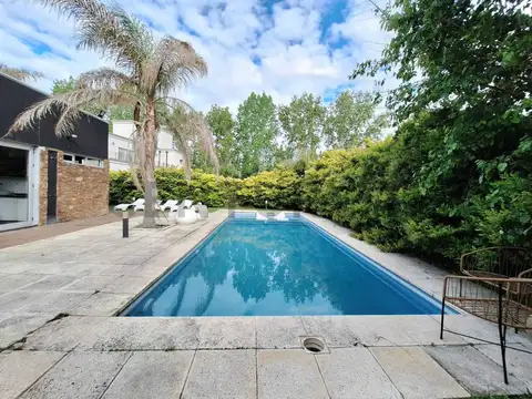 Casa en Alquiler de 4 dormitorios