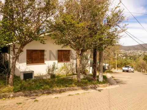 Casa 2 Dormitorios + Monoambiente | Amplio Terreno en Villa Carlos Paz. Excelent
