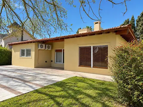 Casa en venta en Barrio Golfers CC