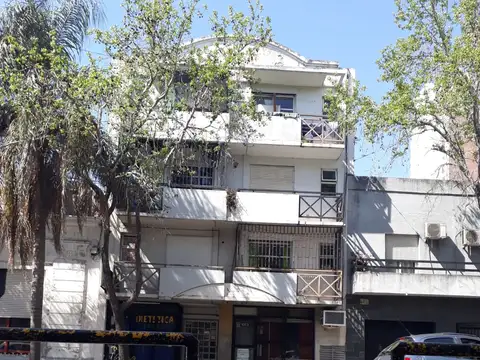 Monoambiente en venta Av.Ov.Lagos 1061