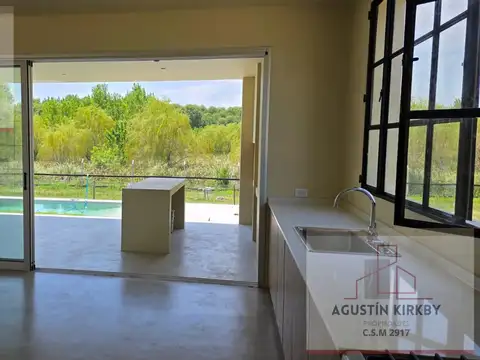 Casa en Venta en El Naudir, USD 249.900