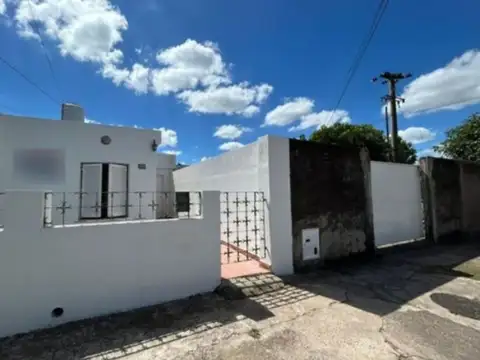 VENTA CASA EN EMPALME 2 DORMITORIOS APTA CREDITO