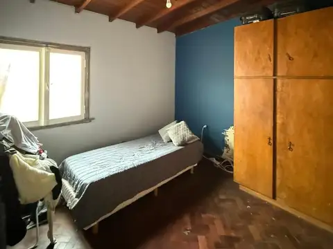 Casa 2 ambientes con 1 baño