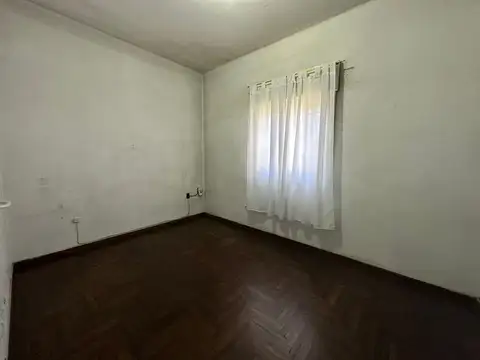 Depto Tipo Casa en Venta con 2 cocheras