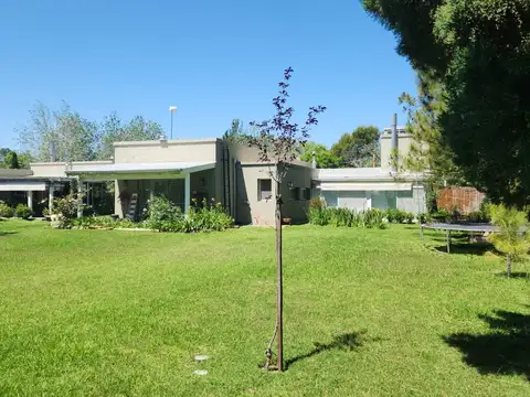 Casa en Alquiler Temporal en Roldan, USD 3.200