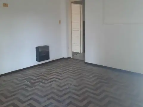 Casa 2 ambientes con 2 baños