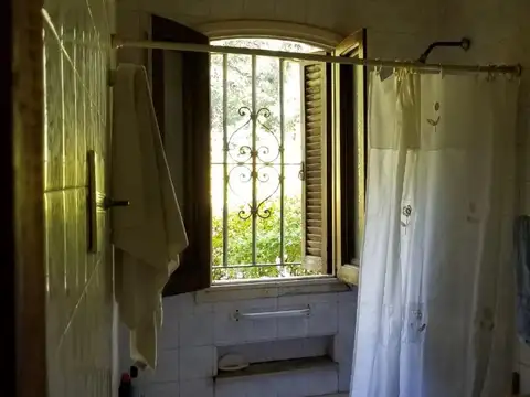 Casa en Venta con 6 cocheras