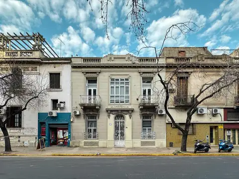 DEPARTAMENTO TIPO DUPLEX DE 1 DORMITORIO RECICLADO COMPLETAMENTE A NUEVO.