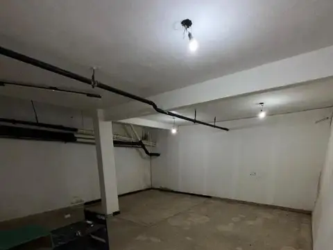 Local en Venta 54 años