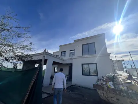 Venta a estrenar permuta por lotes Vida Club de Campo