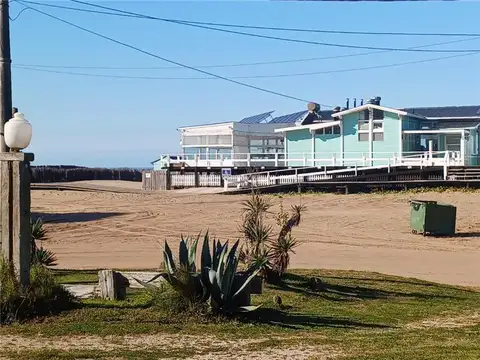 FRENTE AL MAR, PRIMERA LÍNEA