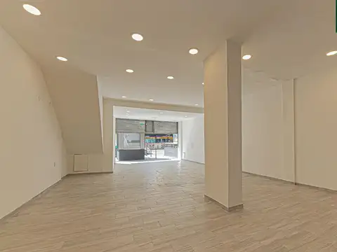 Local en Alquiler 50 años