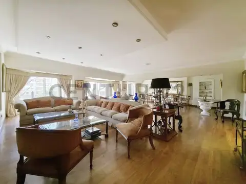 Departamento en Venta de 5 ambientes