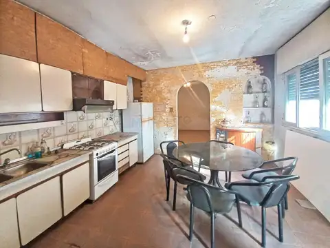 Venta Casa Lote Propio 5 Ambientes con Terrazas y Patio