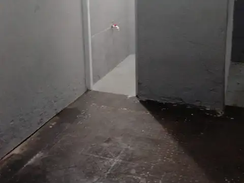 Local en Alquiler en Valentín Alsina, $ 780.000