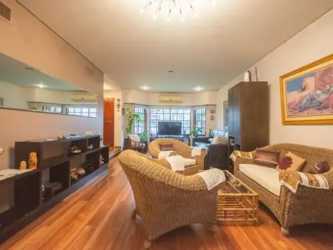 VENTA Casa 6 ambientes con Jardín en el Palomar