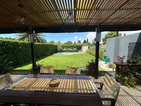 Padre Acevedo al 3700