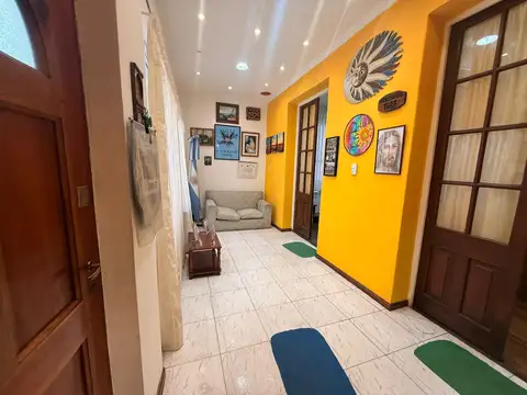 Depto Tipo Casa 4 ambientes con 2 baños