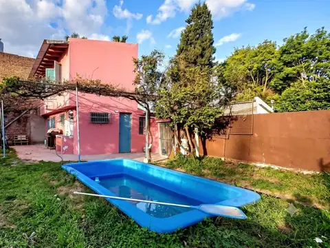 Casa 3 ambientes con 1 baño