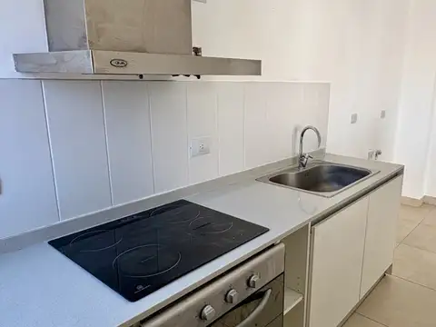 Departamento en Alquiler en Haedo, USD 600
