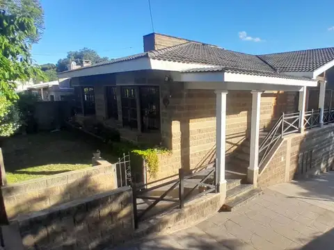 VENTA CASA RIO CEBALLOS 5 DORM PILETA