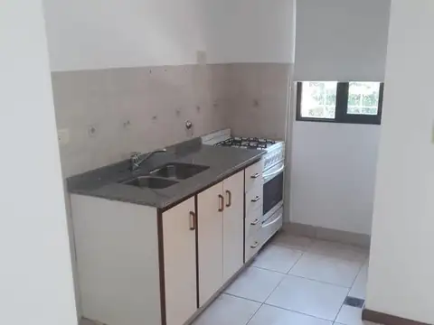 Departamento en Alquiler en Echesortu, $ 450.000