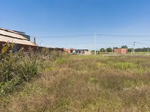 Terreno en Venta 27  mts Fondo