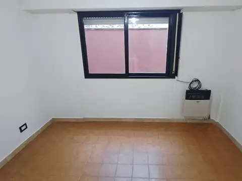 Depto Tipo Casa en Alquiler en Floresta, $ 730.000