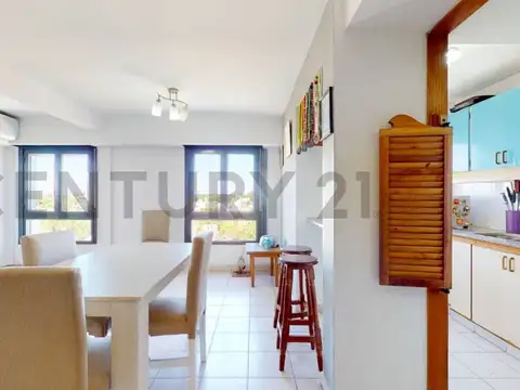 DEPTO 2 DORMIS CON QUINCHO CON PARRILLA Y COCHERA - 65 E/ 28