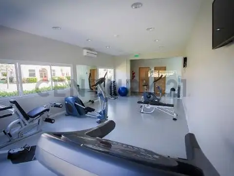 Oficina en Venta en Area 60, USD 16.200