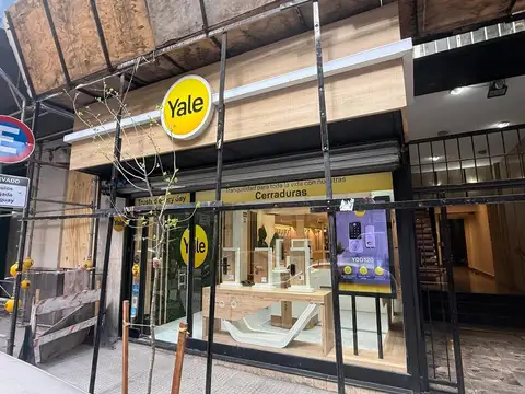 Local en Recoleta