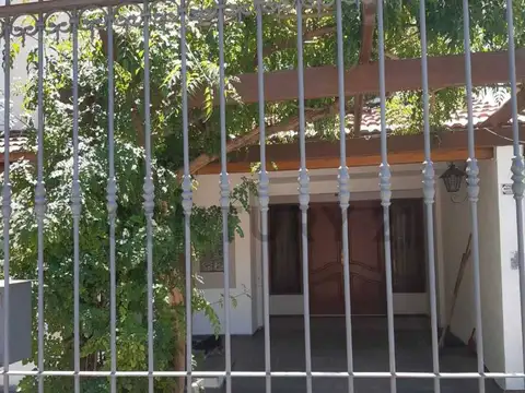 Tucuman 800, Piso 0