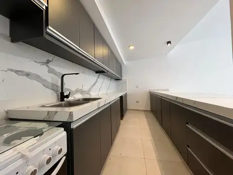 Departamento en Alquiler con 1 cocheras