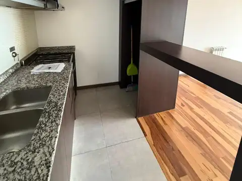 Departamento en Alquiler en Berazategui, $ 550.000