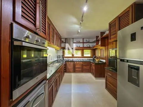 Casa en Venta de 5 dormitorios