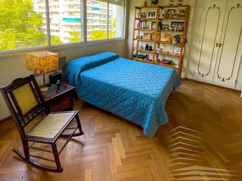 Departamento 8 ambientes con 3 baños