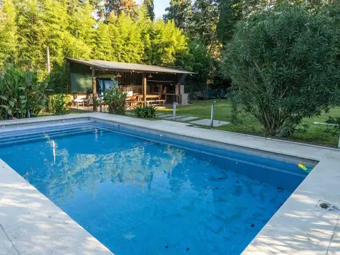 Casa en Venta en Loma Verde, USD 240.000