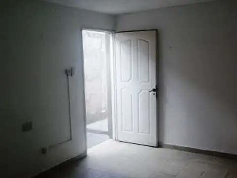 Complejo de 3 departamentos de un dormitorio