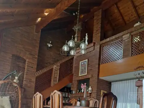 Casa en Venta con 1 cochera