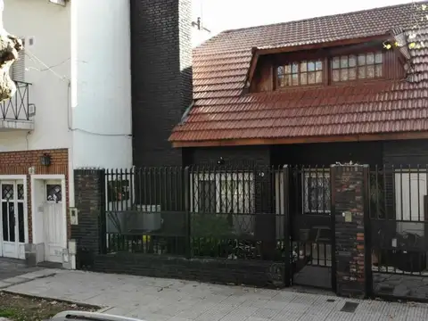 CASA 4 AMB VENTA VERSALLES GRAN PLAYROOM EXCELENTE