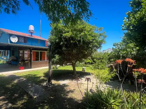 Venta casa 5 ambientes Camet Norte con parque