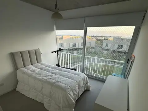 Departamento en Alquiler en Puertos Del Lago, USD 1.900