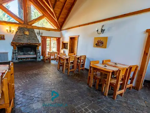 Hostería 359m2, lote de 1454m2 en Puerto Manzano