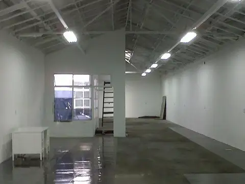 DEPOSITO - 282 M2 - UNICO 